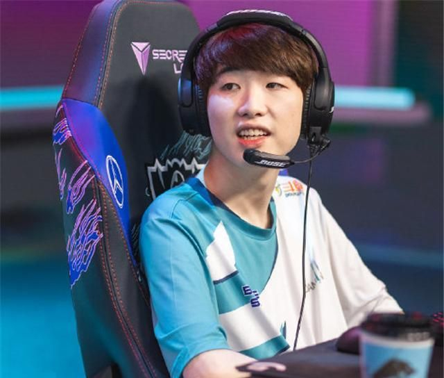 九游-关于Rookie爆冷击败法国队，回归赛场引爆全场！的信息