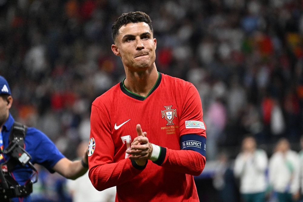 九游-C罗在塞尔维亚队比赛中精彩发挥，突破纪录引发热议！的简单介绍